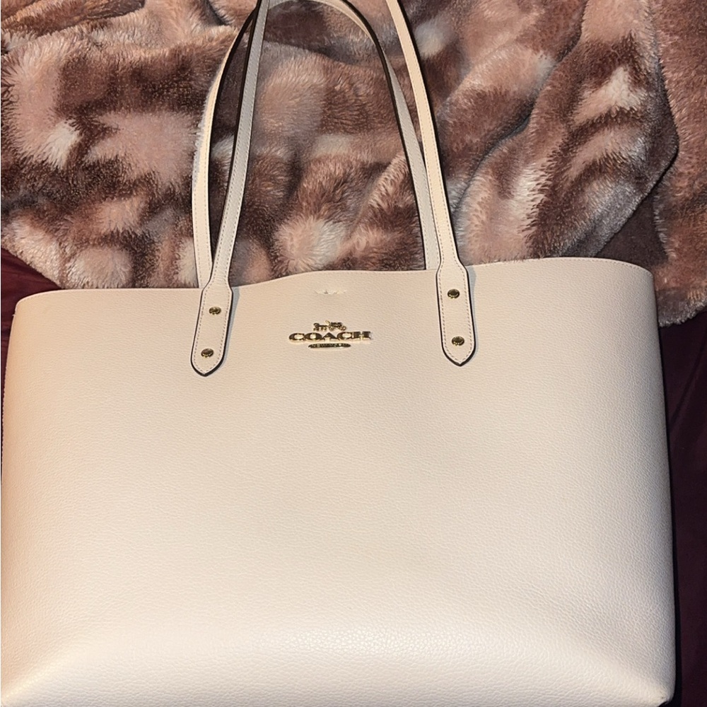 Coach White Leather Tote Bag